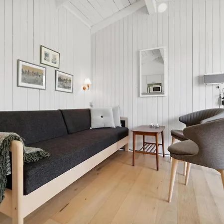Kjera - 200m From The Sea By Interhome *